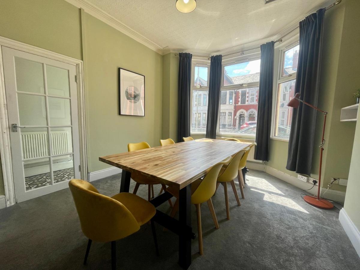 Edwardian Centre House For Big Groups, Offroad Parking & Hot Tub! Appartamento *