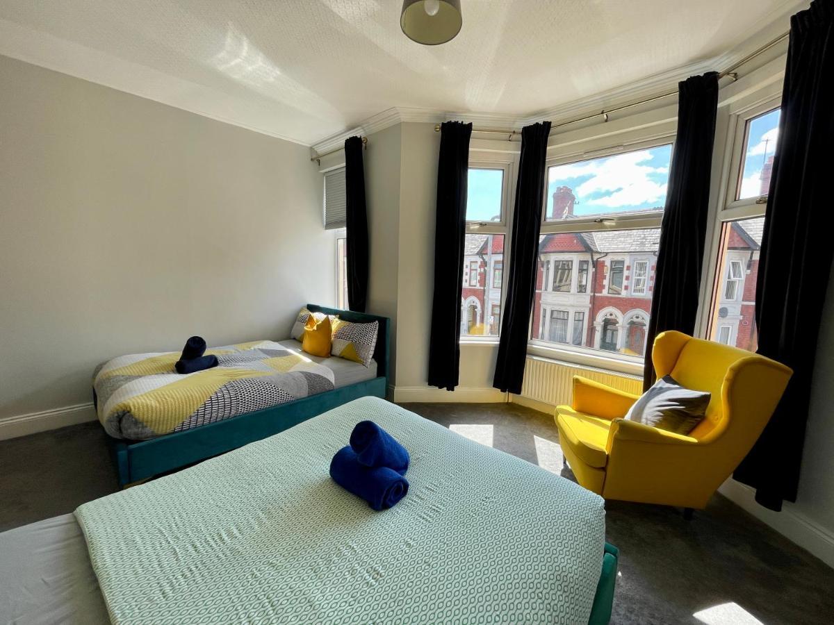 Edwardian Centre House For Big Groups, Offroad Parking & Hot Tub! Appartamento Cardiff