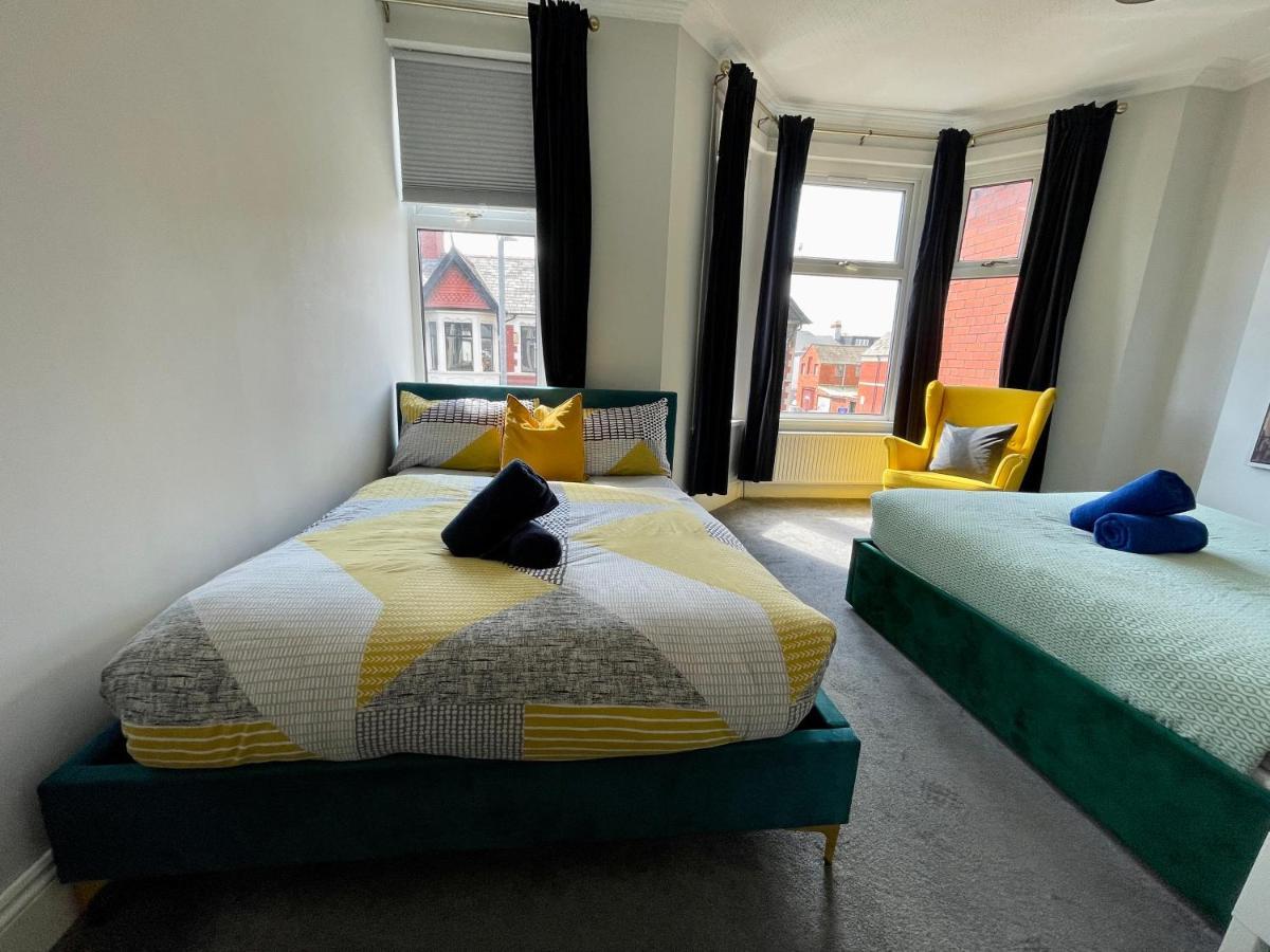 Edwardian Centre House For Big Groups, Offroad Parking & Hot Tub! Appartamento *